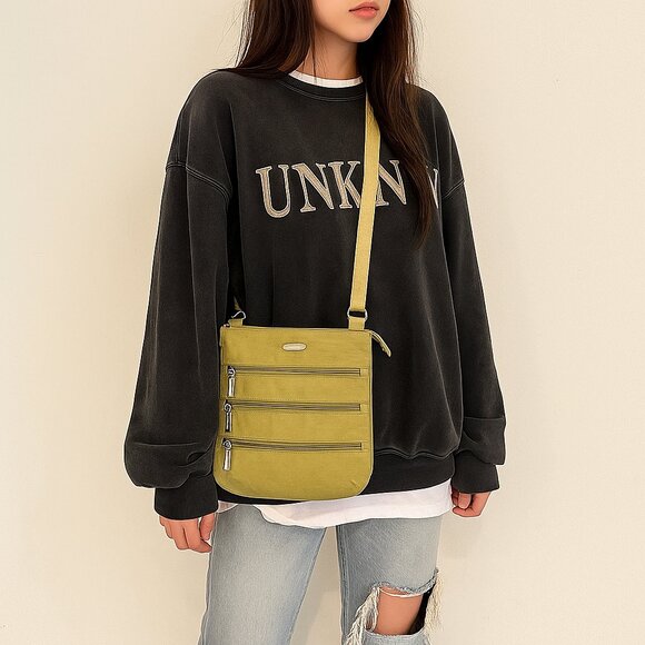 Baggallini Crossbody Travel Purse Green Nylon Lightweight Adjustable Strap - Picture 1 of 4